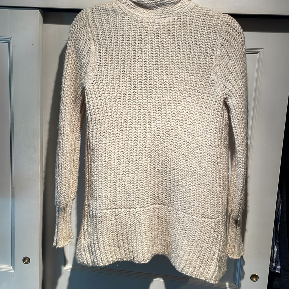 Sweater - Picture 6 of 6